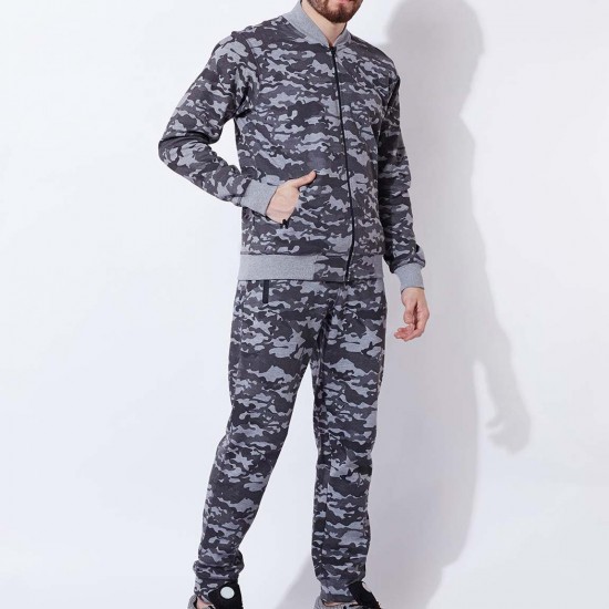 slim fit sweatsuit